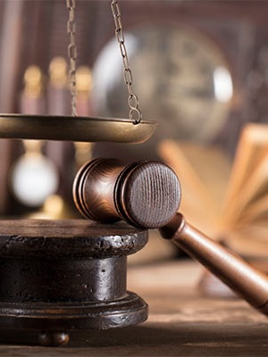 ship arrest cost lawyer fees