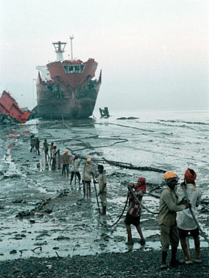 Gujarat High Court vessel arrest